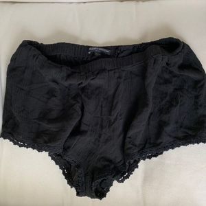 Brandy Melville Flowy Black Shorts OS